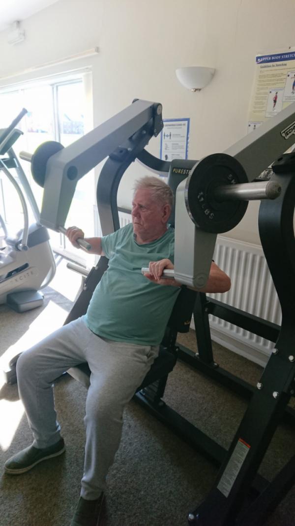 Coundon client’s enjoy their Gym session with the world power lifting champion Elaine Rollo